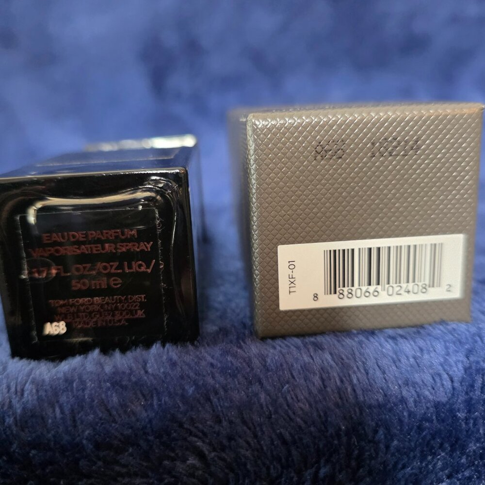 Tom Ford Oud Wood, 50 ml, In Full Presentation - Picture 4 of 4